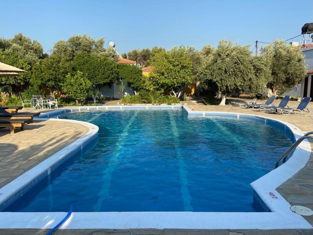 Anastasia Apartments Kampos Marathokampou Extérieur photo