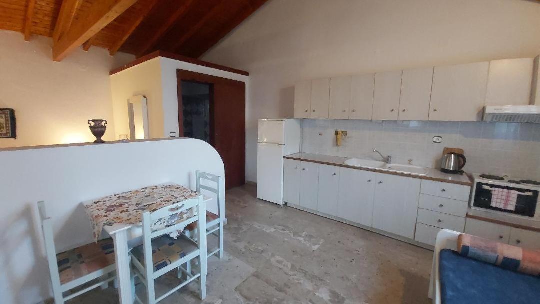 Anastasia Apartments Kampos Marathokampou Extérieur photo