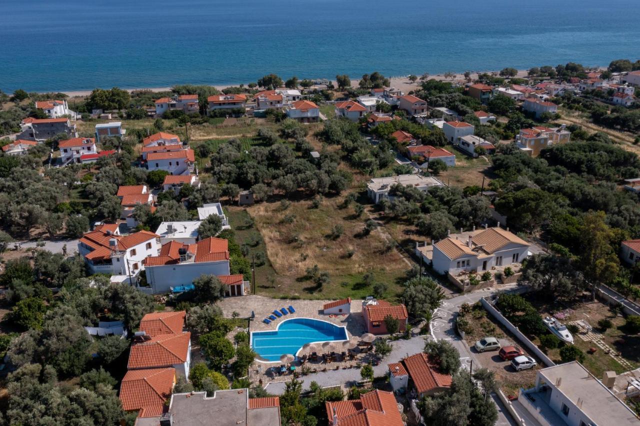 Anastasia Apartments Kampos Marathokampou Extérieur photo