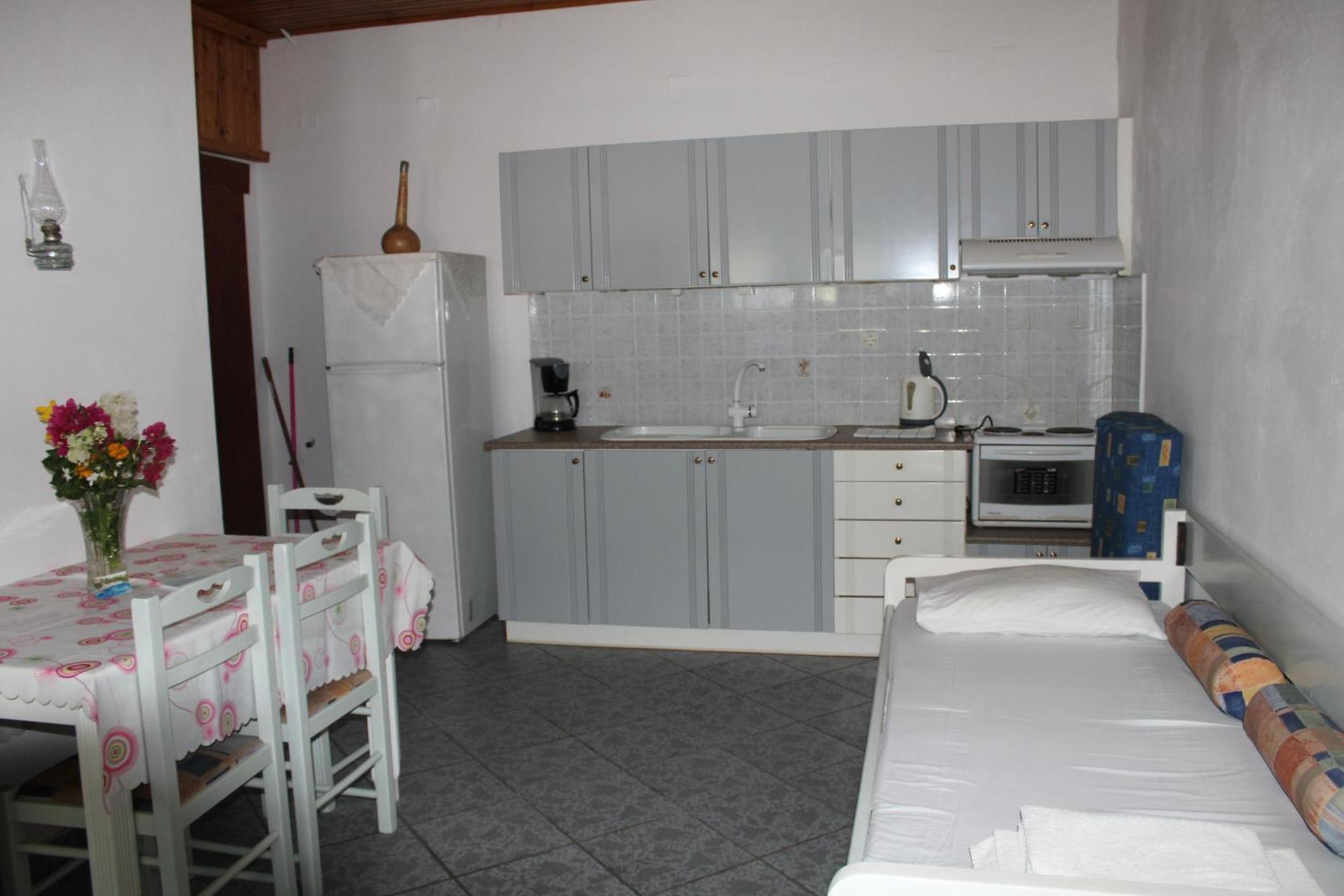 Anastasia Apartments Kampos Marathokampou Extérieur photo